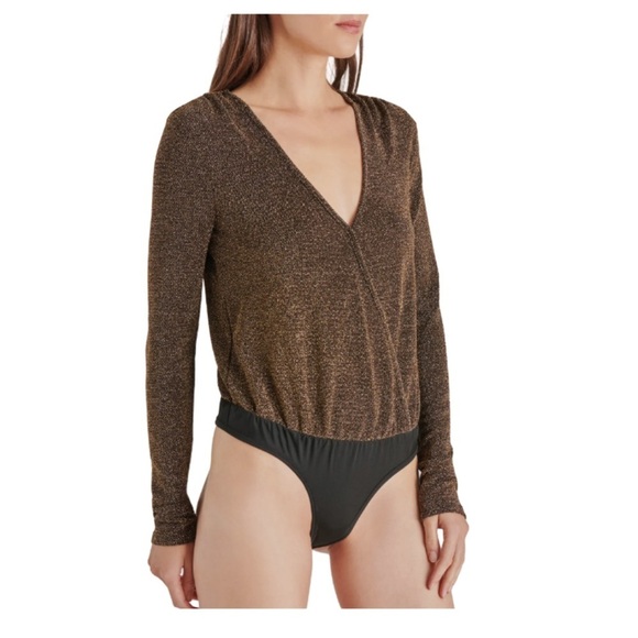 Steve Madden Metallic Knit Long Sleeve Gold Bodysuit NWT Size L - Picture 2 of 13